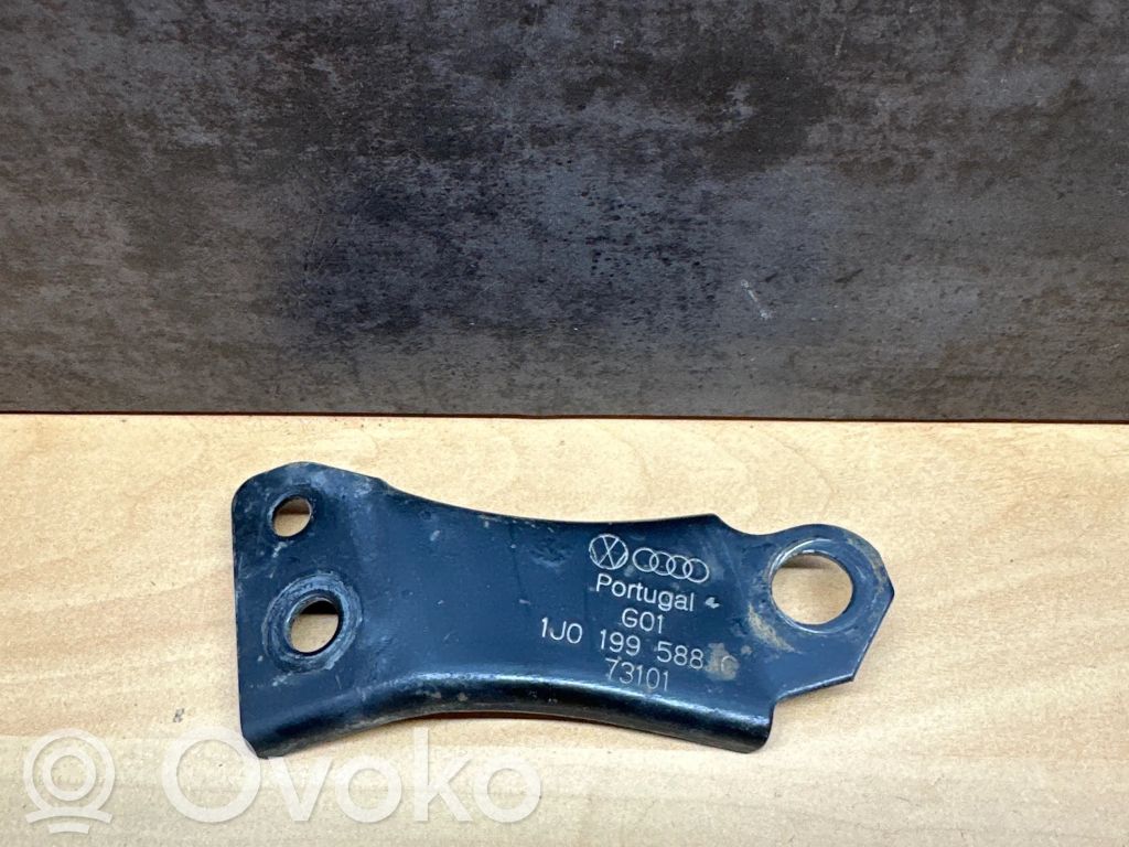 Volkswagen Golf IV Engine mount bracket 