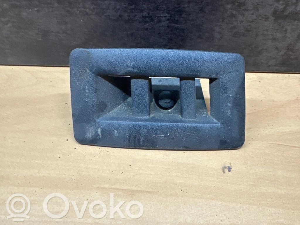 Volkswagen Golf IV Kojelaudan keskiosan tuuletussuuttimen ritilä 