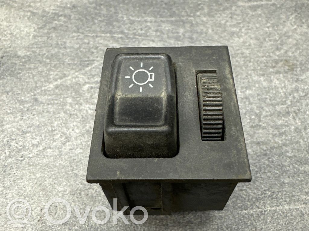 Volkswagen PASSAT B2 Interruptor de luz 
