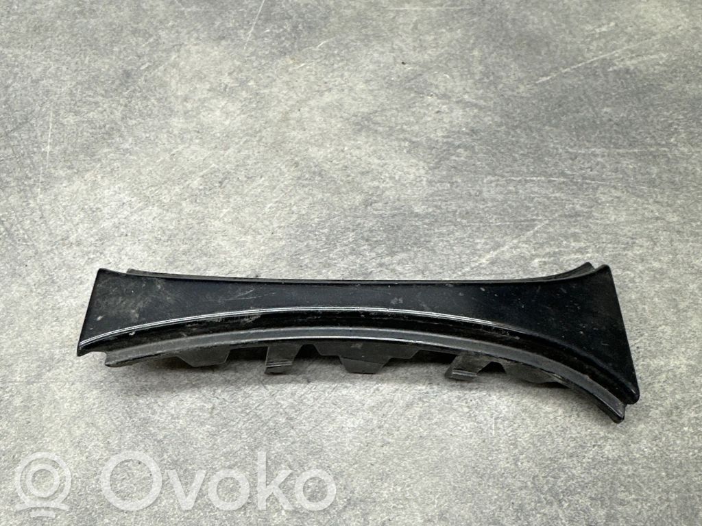 Front bumper upper radiator grill   7149507