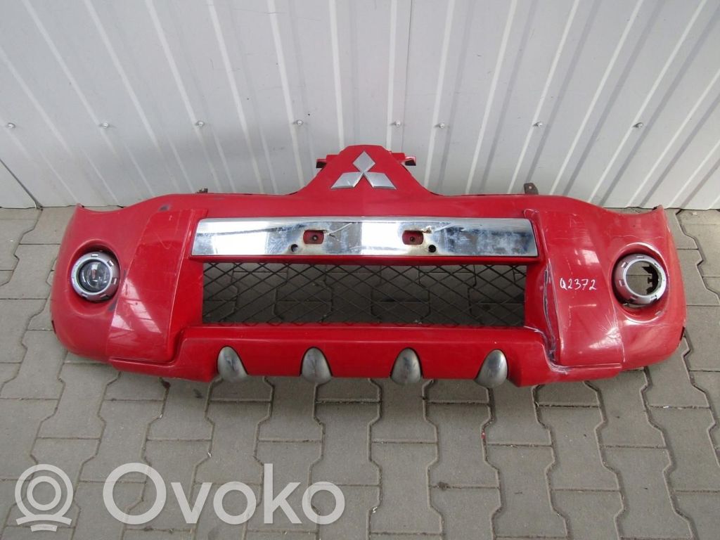 Mitsubishi L200 Zderzak przedni 