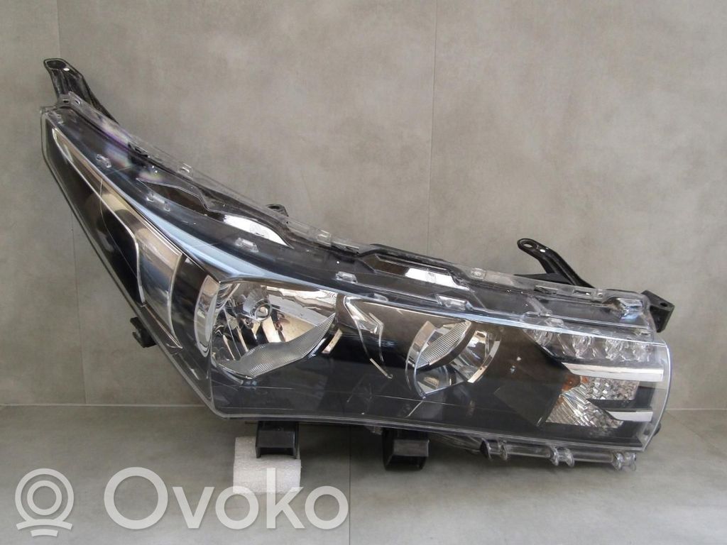 Toyota Corolla E160 E170 Scheinwerfer 