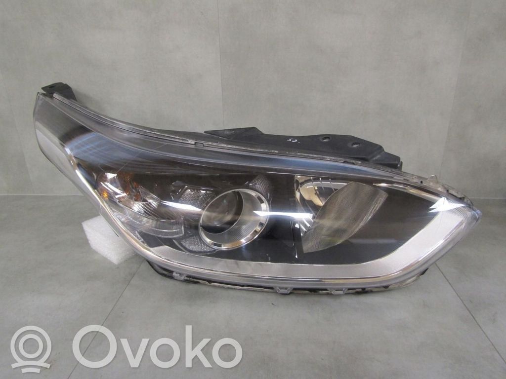 KIA Ceed Headlight/headlamp 