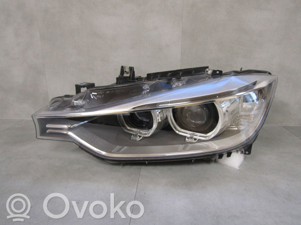 BMW 3 F30 F35 F31 Priekinis žibintas 