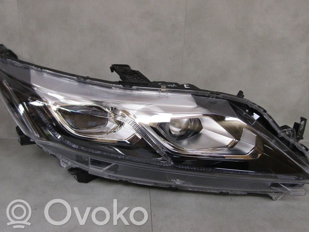 Mitsubishi Eclipse Cross Headlight/headlamp 