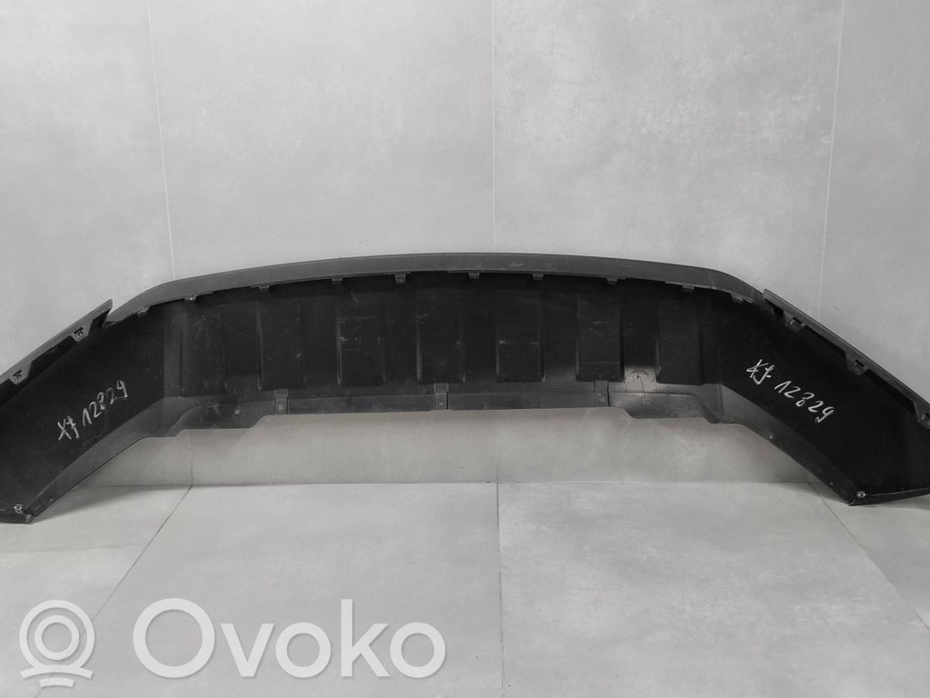 Skoda Karoq Borde del parachoques delantero 