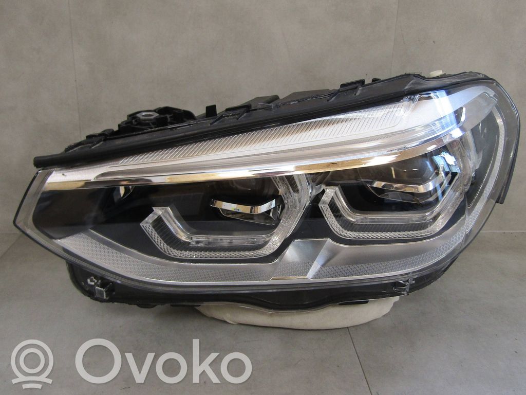 BMW X3 G01 Lampa przednia 