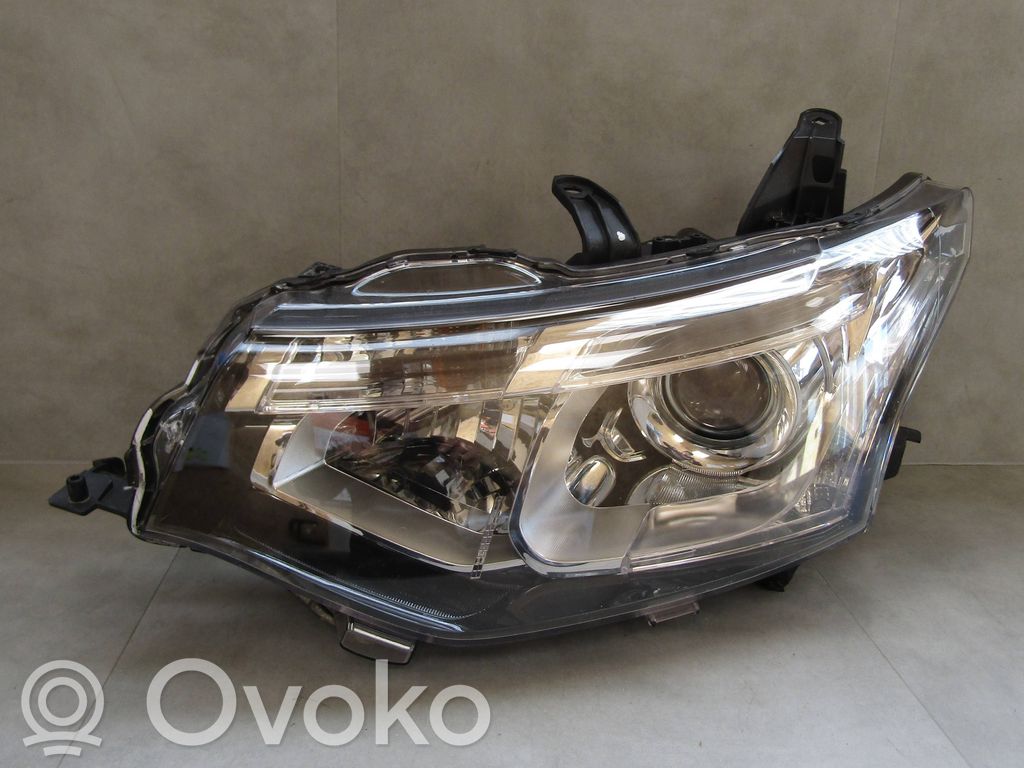 Mitsubishi Outlander Lampa przednia 