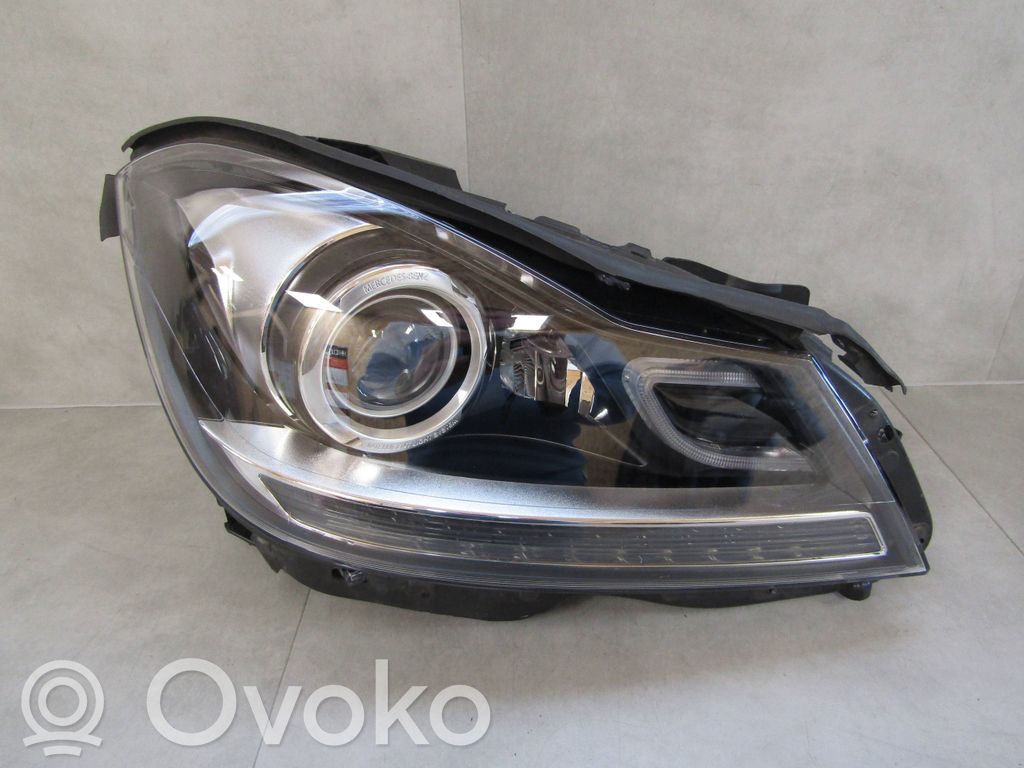 Mercedes-Benz C W204 Faro/fanale 