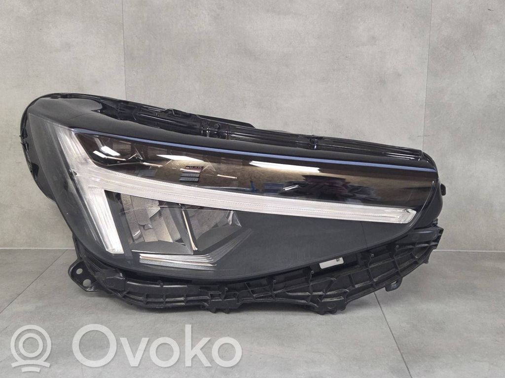 Volvo XC40 Scheinwerfer 