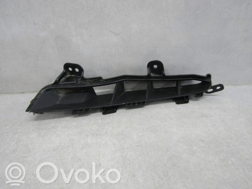 Kratka dolna zderzaka przedniego   UKEA2803226