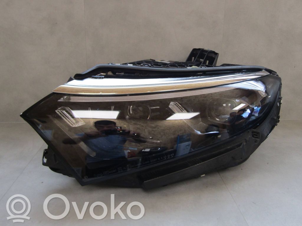 Mercedes-Benz EQS V297 Lampa przednia 