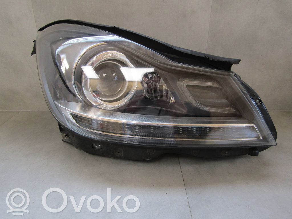 Mercedes-Benz C W204 Faro/fanale 