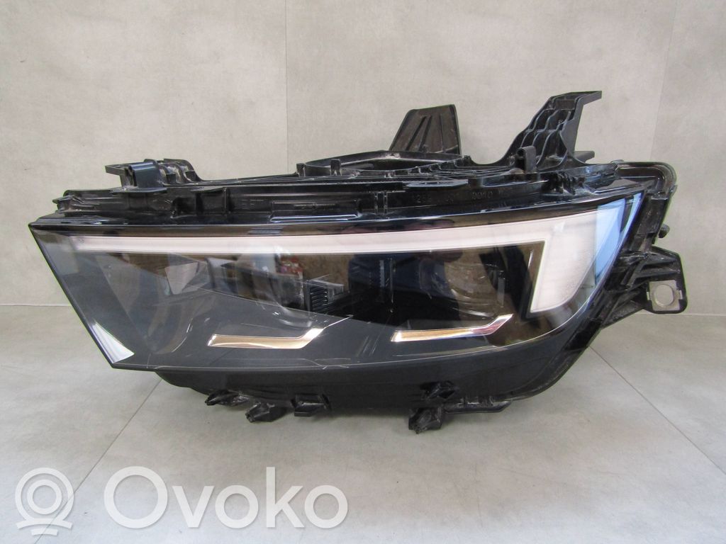 Opel Astra L Faro/fanale 