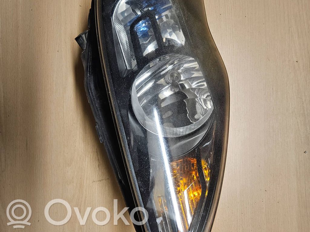 Ford Focus Headlight/headlamp 