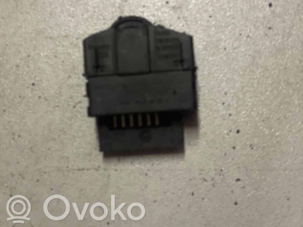 Headlight level height control switch   4B0919094,04052205