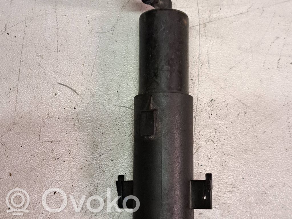 BMW 3 E90 E91 Headlight washer spray nozzle 
