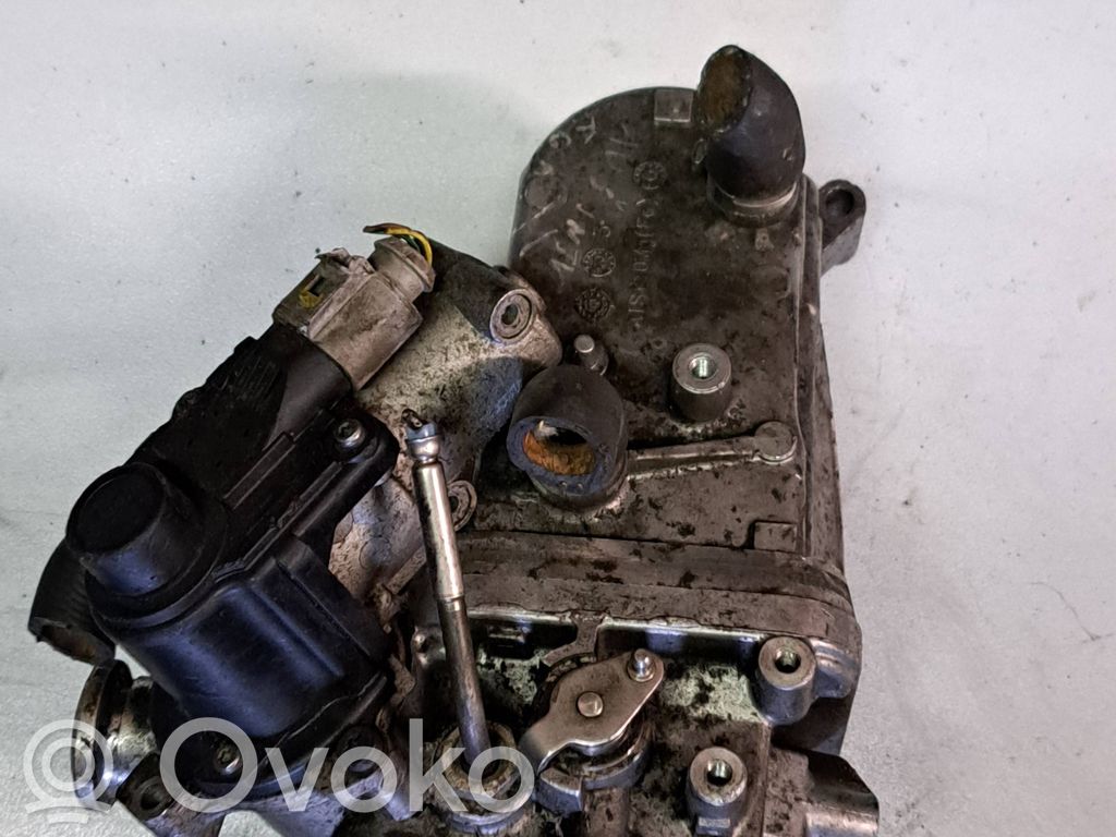 Audi A5 8T 8F Válvula EGR 