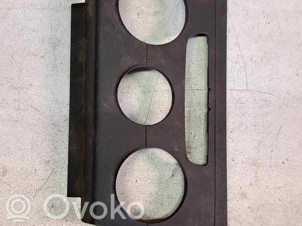 Console centrale, commande chauffage/clim   8P0863263B