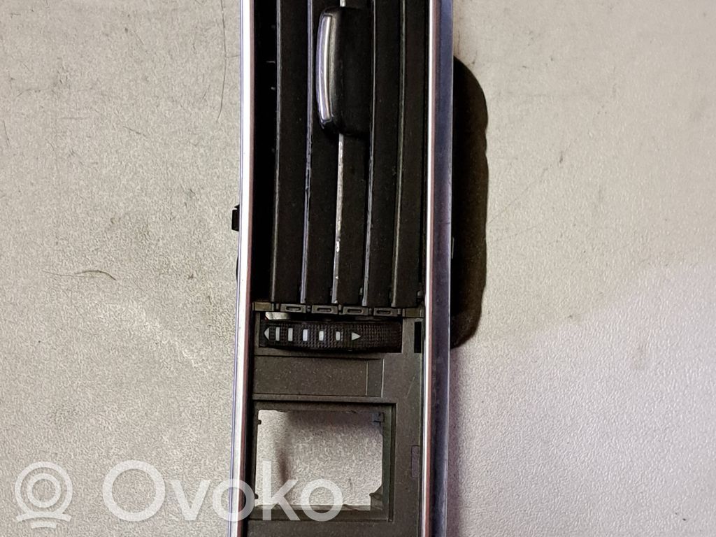 Audi A6 S6 C6 4F Dashboard side air vent grill/cover trim 