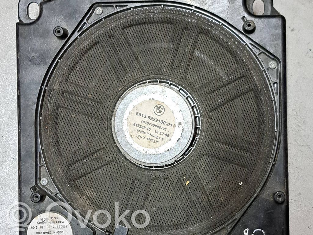 BMW 5 E60 E61 Altavoz subwoofer 