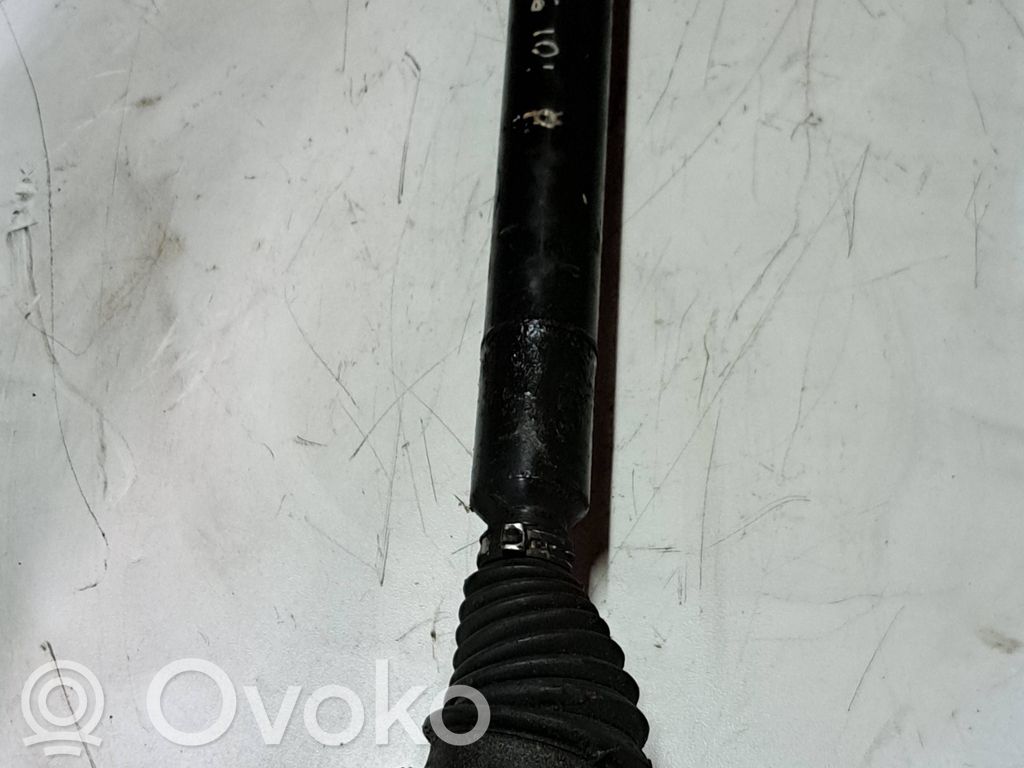 Volkswagen Golf VI Priekinis pusašis 
