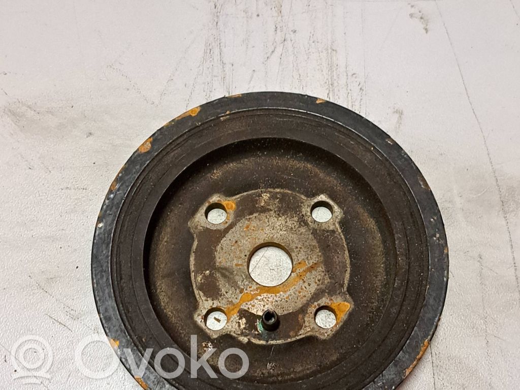 Volvo V70 Kampiakselin vauhtipyörä 