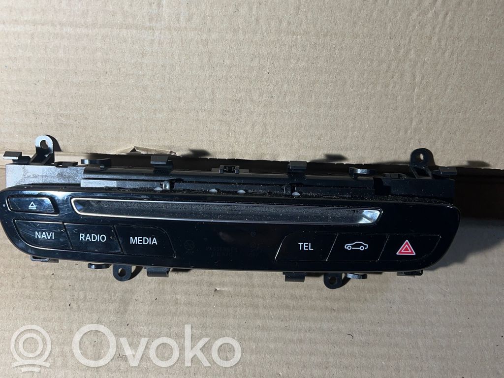 Mercedes-Benz C W205 Bedieneinheit Controller Multimedia 