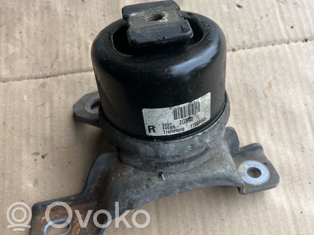 Engine mount bracket   31330135,F7008000