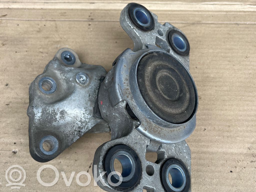 Volvo XC60 Supporto di montaggio del motore 
