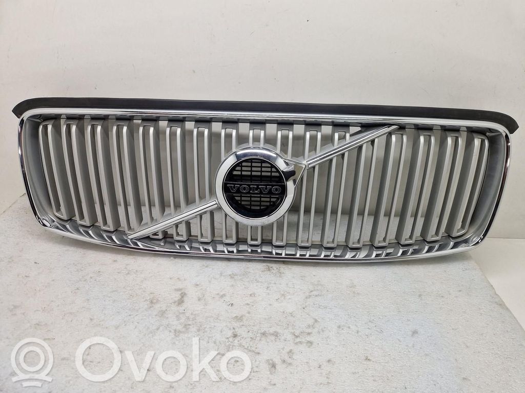 Volvo XC90 Maskownica / Grill / Atrapa górna chłodnicy 