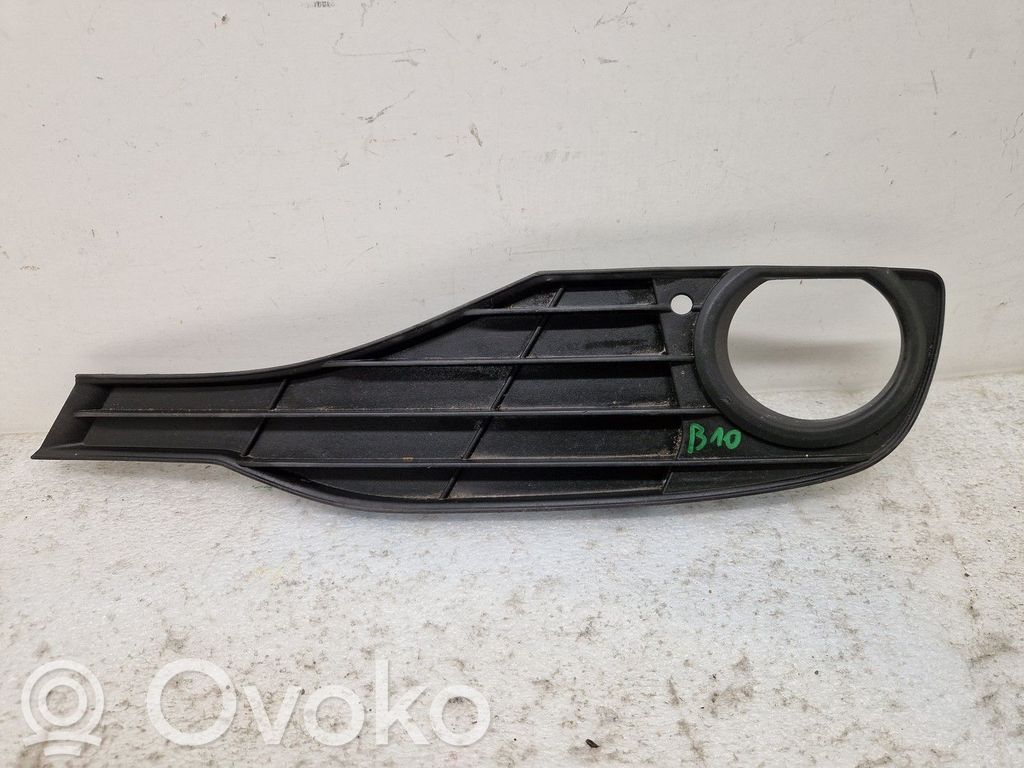 BMW 3 F30 F35 F31 Декоративная решётка противотуманной фары 