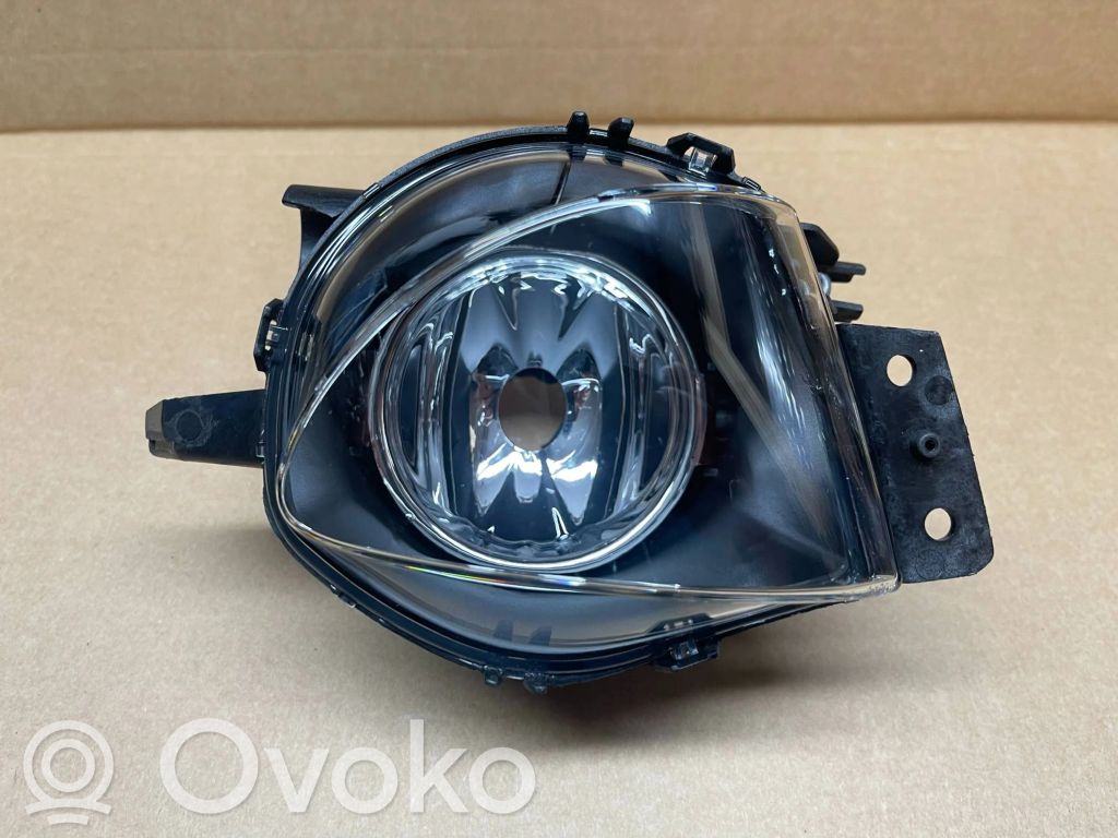 Luz de niebla delantera   6948374,00620286,1NA354698021,354698021,63176948374