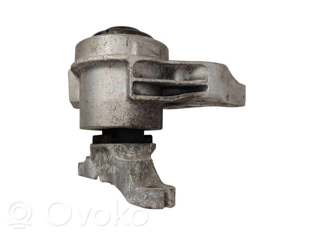 Engine mount bracket   HENCAR17156502666,6F012,DS736F012GG