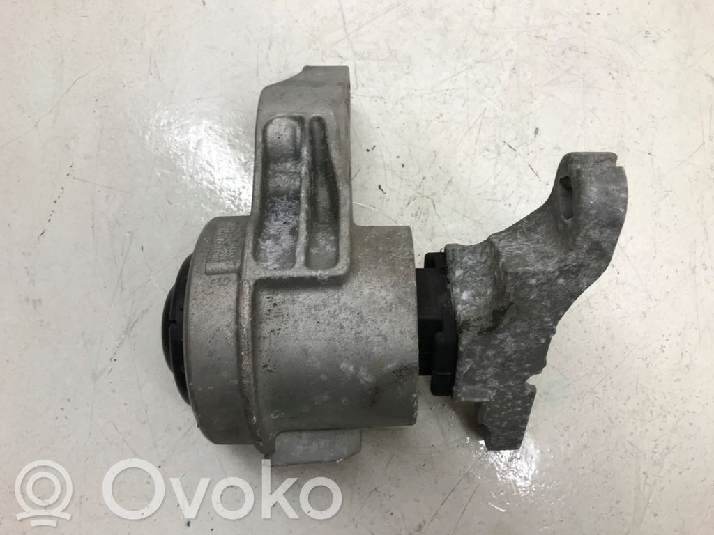 Ford Mondeo MK V Dzinēja spilvens 