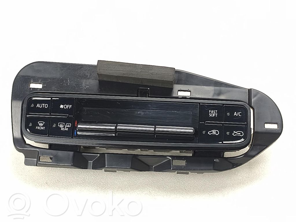 Toyota Auris E180 Climate control unit 