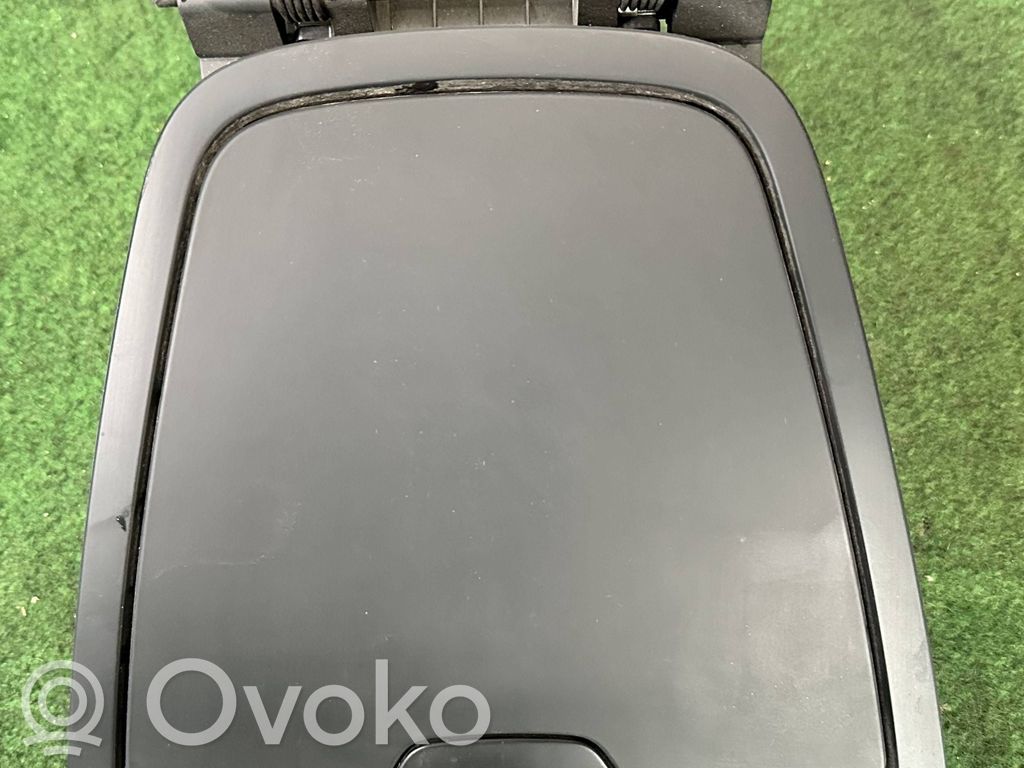 Renault Captur Glove box 