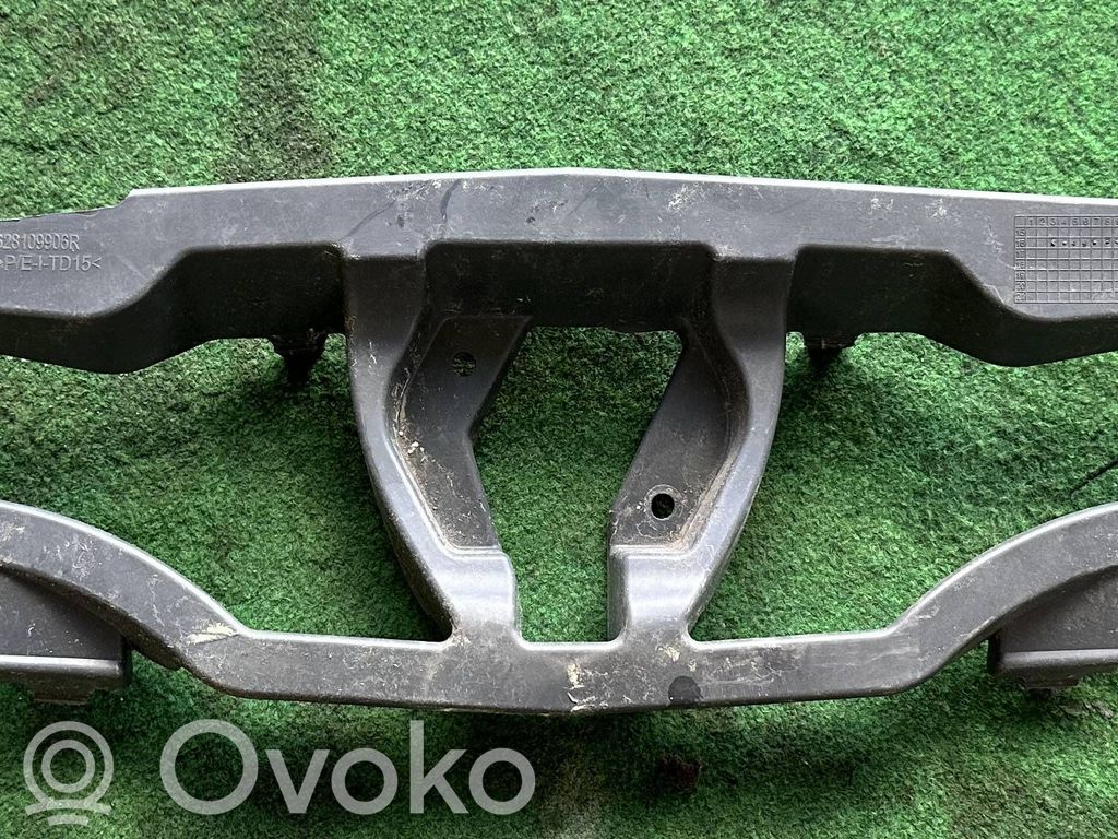 Renault Clio IV Oberes Gitter vorne 