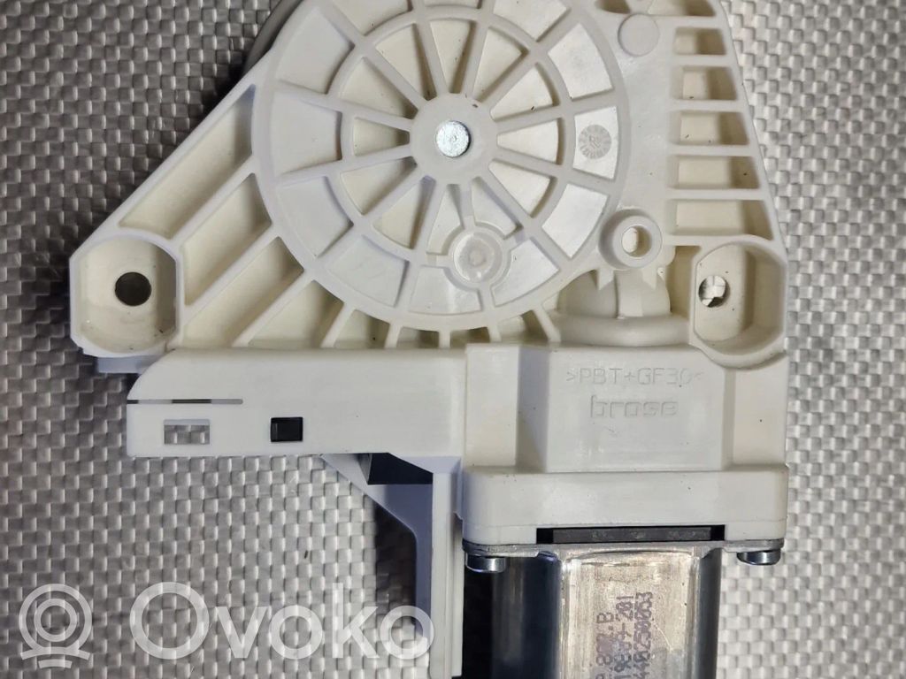 Audi Q3 8U Silnik regulatora szyby drzwi przednich 