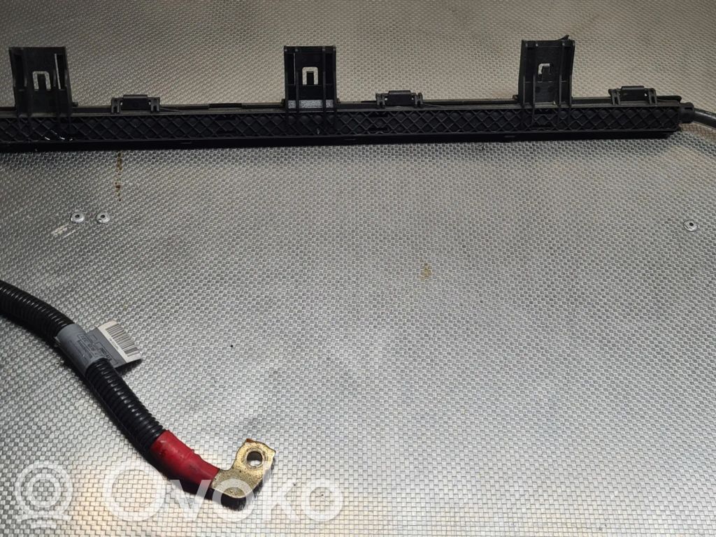BMW 3 E90 E91 Other engine bay part 