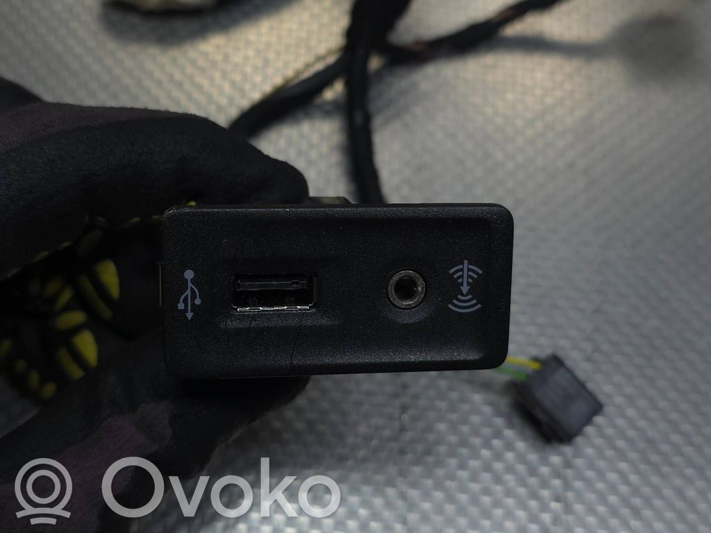 Enchufe conector USB   5G0035222E,5Q0035726E
