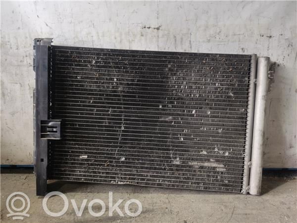 BMW 1 E81 E87 Ilmastointilaitteen sisälauhdutin (A/C) 