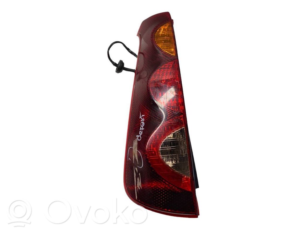 Nissan Note (E11) Rear/tail lights 