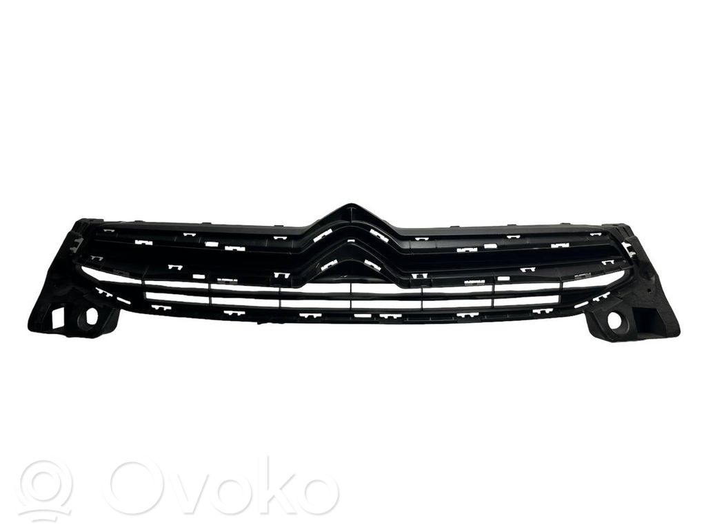 Front bumper upper radiator grill   9676957880,MM3032064