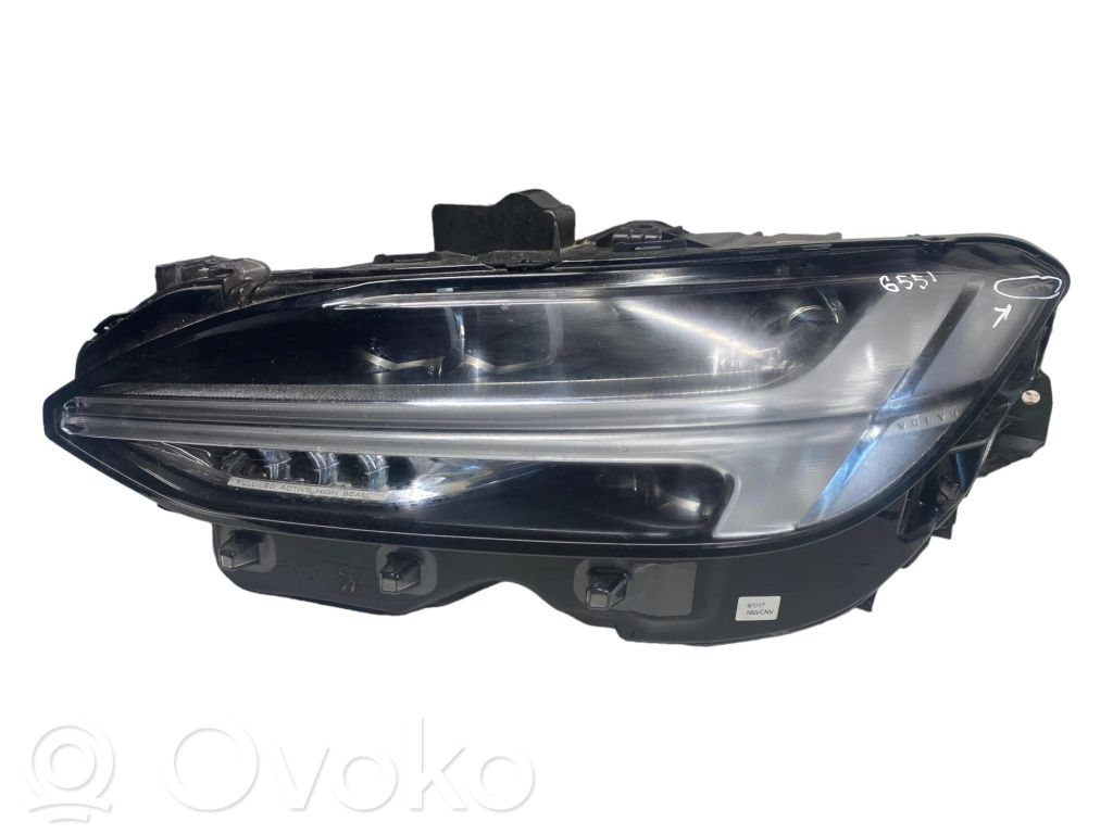Volvo S90, V90 Lampa przednia 