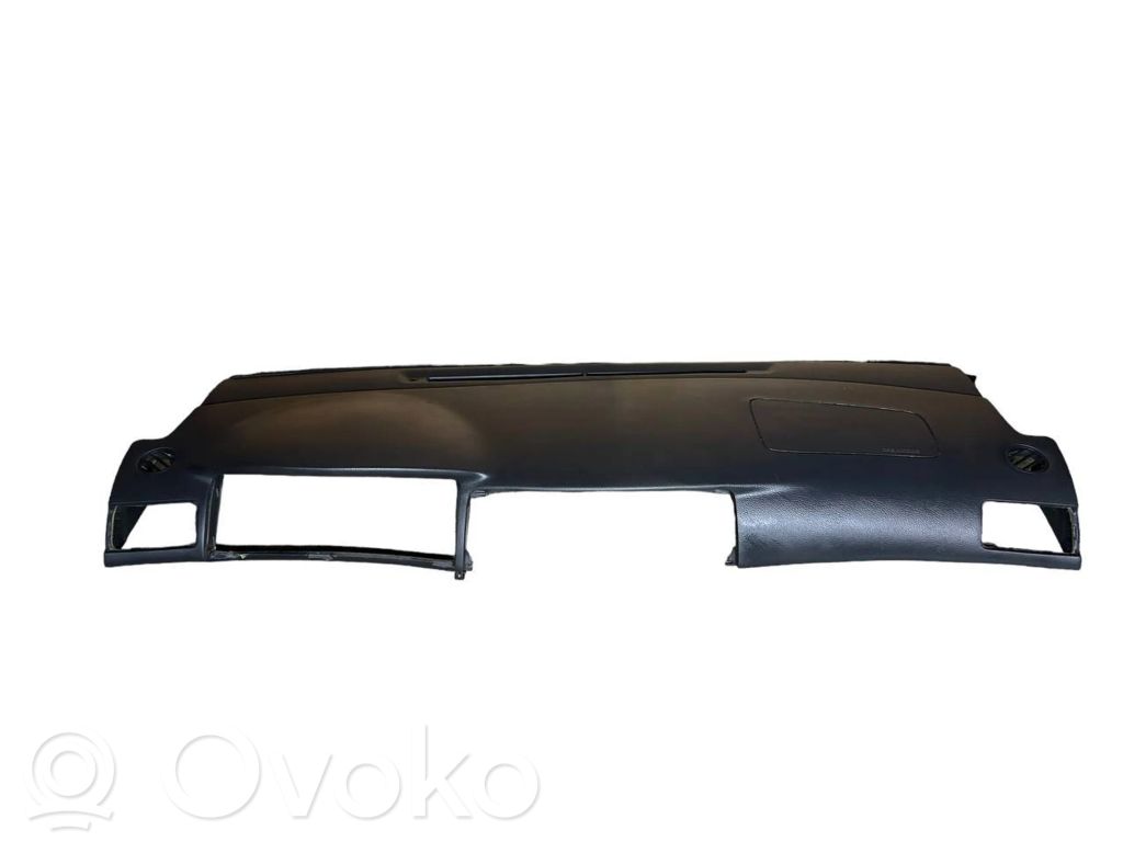 Toyota Corolla E120 E130 Панель 