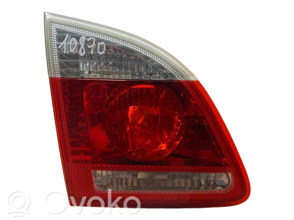Tailgate rear/tail lights   7165829,27880104,6925893,63216925893