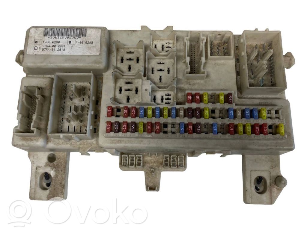 Ford Focus Fuse module 