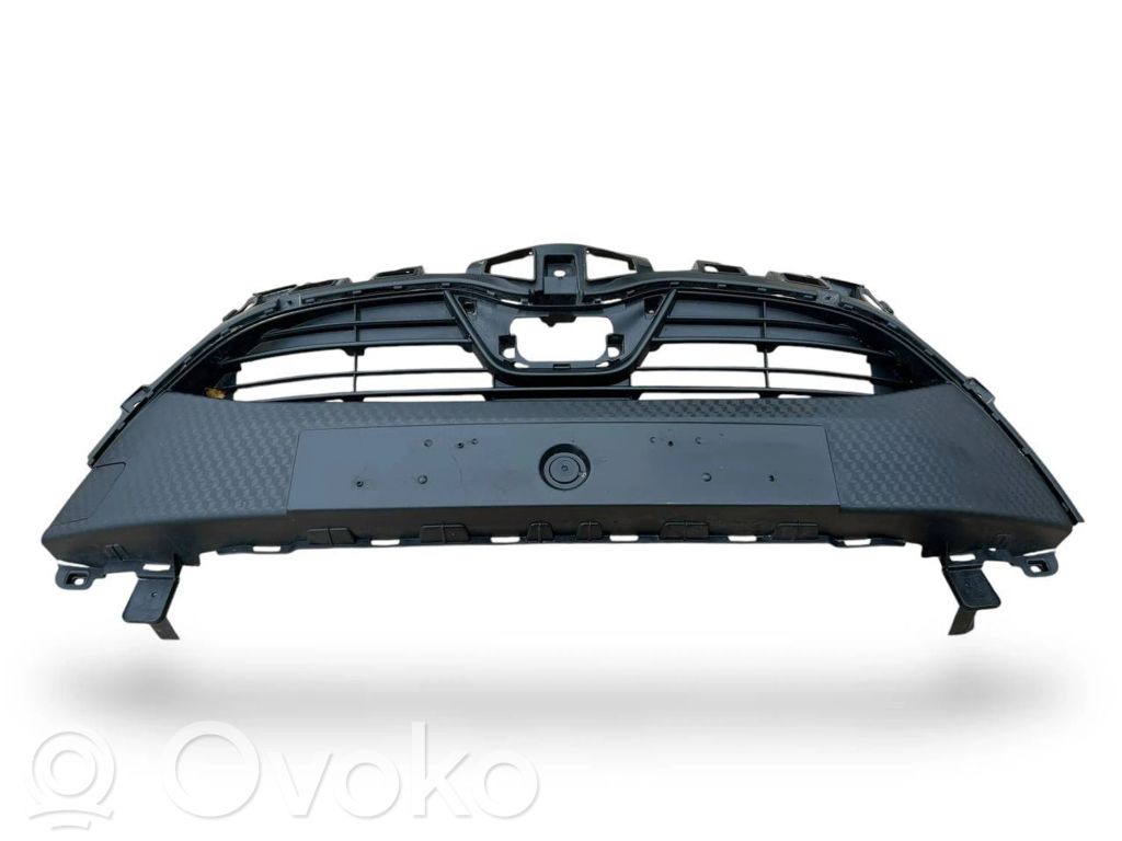 Toyota Yaris XP210 Maskownica / Grill / Atrapa górna chłodnicy 