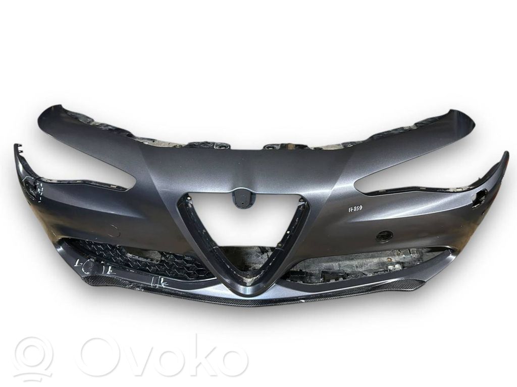 Alfa Romeo Giulia Zderzak przedni 